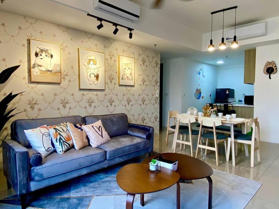 Tropicana 218 Macalister Sea & City View By Staycation Homestay George Town Ngoại thất bức ảnh