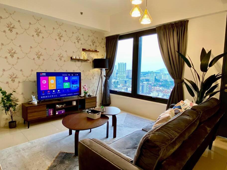 Tropicana 218 Macalister Sea & City View By Staycation Homestay George Town Ngoại thất bức ảnh