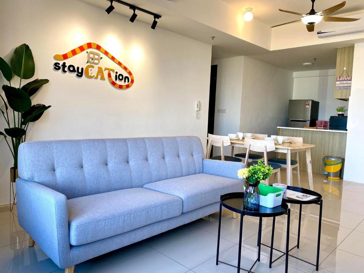 Tropicana 218 Macalister Sea & City View By Staycation Homestay George Town Ngoại thất bức ảnh