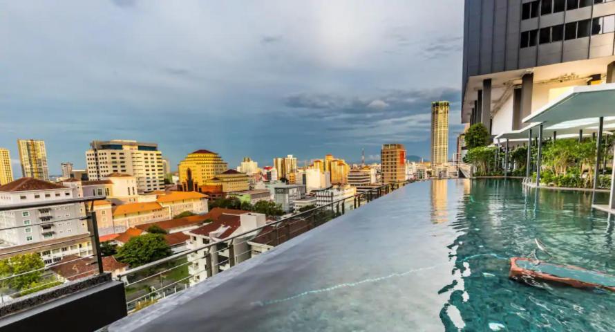 Tropicana 218 Macalister Sea & City View By Staycation Homestay George Town Ngoại thất bức ảnh